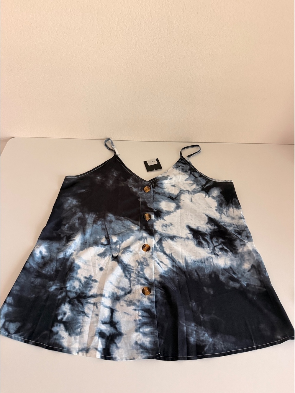 Women’s Blue & White Tie Dye Button Front Cami Tank Top Size Large NWT